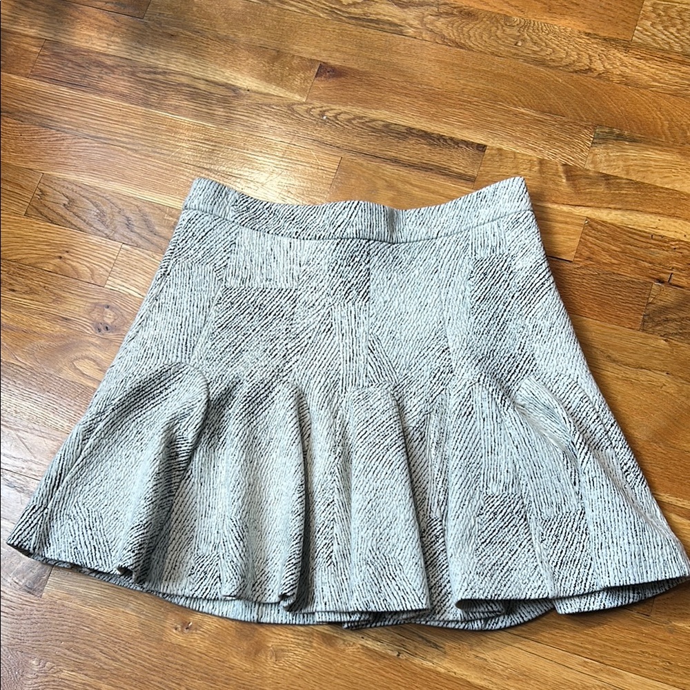 Banana Republic Size 10 Elegant Fit and Flair Gray Women's Skirt